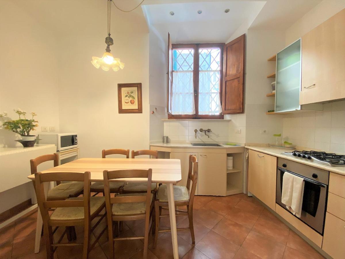 La Fonte-With Balcony Close By Piazza Del Campo เซียนา ภายนอก รูปภาพ